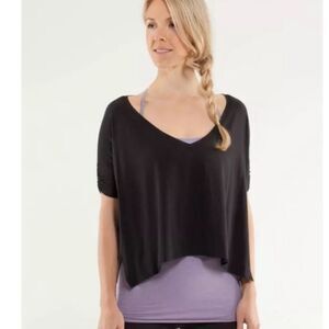 Lululemon My Mantra Short Sleeve
Black